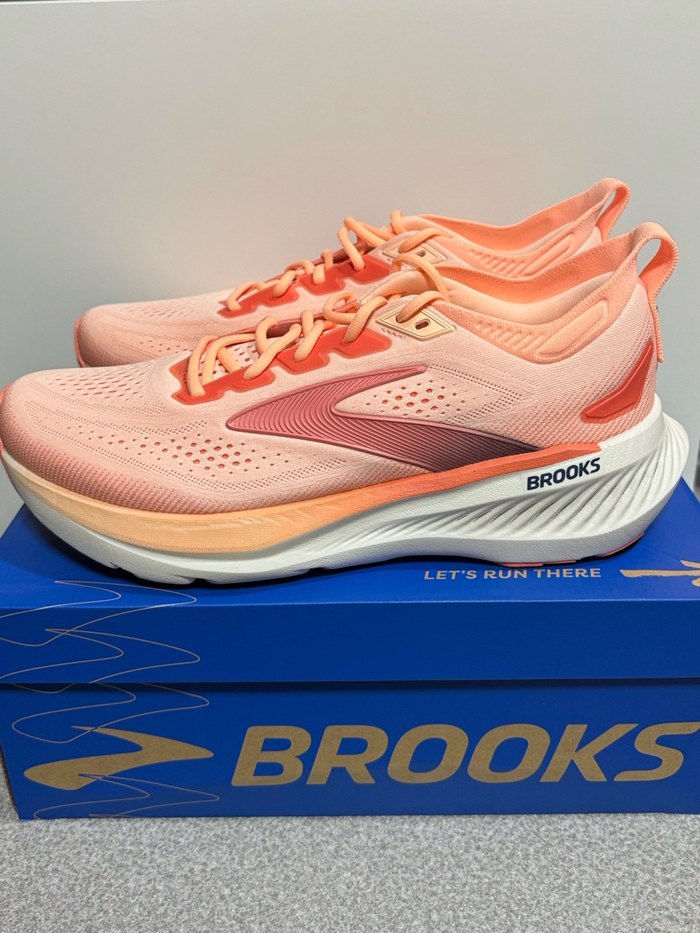 Brooks Glycerin 23 Coral Peach Spellbound Womens size 12